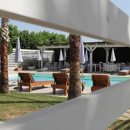 Miramare Bed & Breakfast 3*