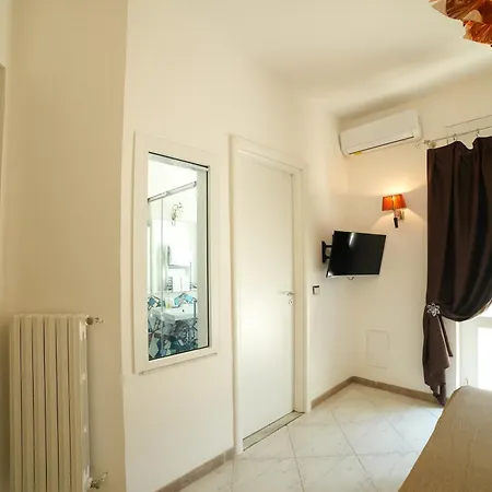 Miramare فندق مبيت وإفطار 3*