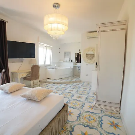 فندق مبيت وإفطار Miramare 3*