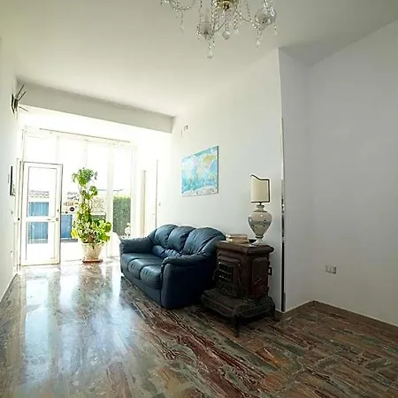 Miramare Bed & Breakfast 3*